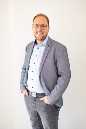 Sunny Day GmbH | Photovoltaik Komplettanbieter | Christopher Sand